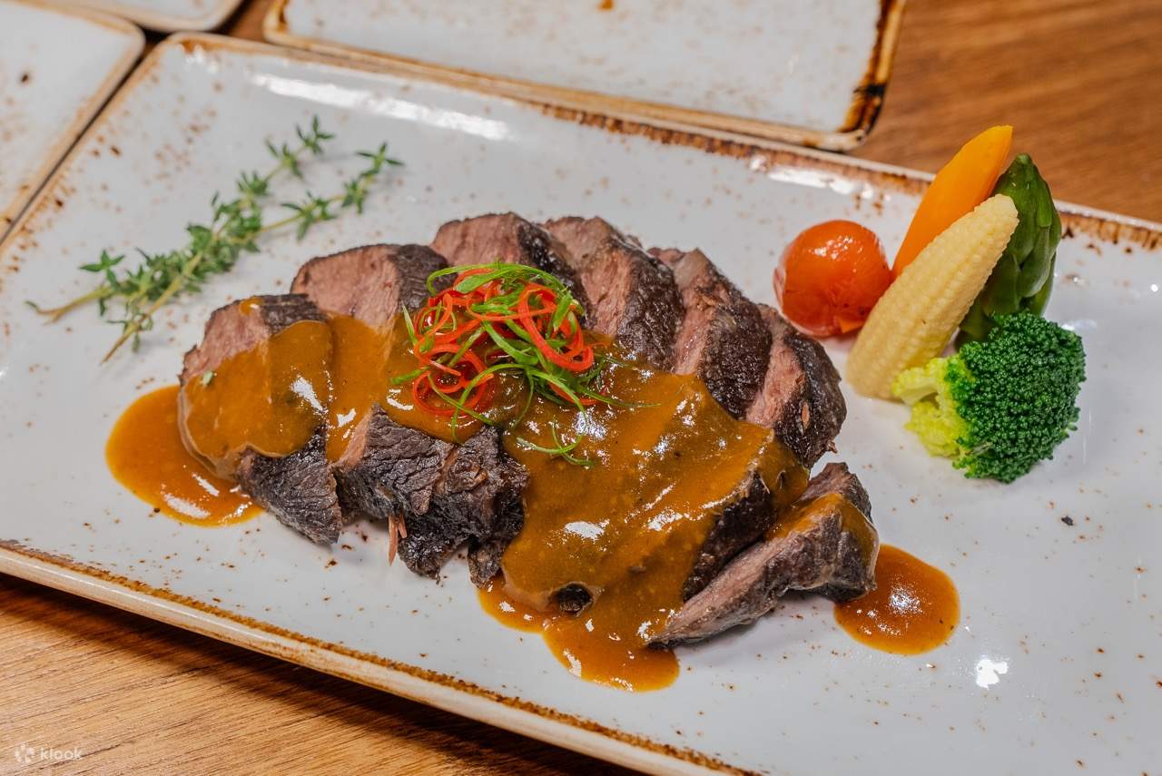 บุฟเฟต์ The Langham, ฮ่องกง | The Food Gallery | ปูขายาว, หอยนางรมสด, เนื้ออบ | บุฟเฟต์มื้อกลางวัน, บุฟเฟต์มื้อค่ำ